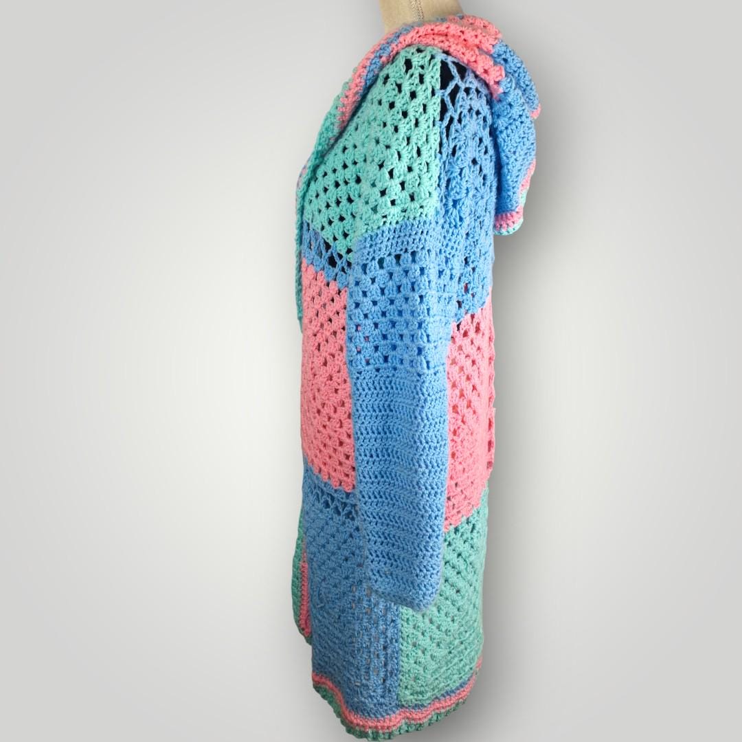 il_fullxfull.7806817587_npkl.jpg Long Kawaii Pastell Cardigan | Handmade Crochet Hooded Cardigan | Cozy Long Layer | Size L - Lina And Stitches